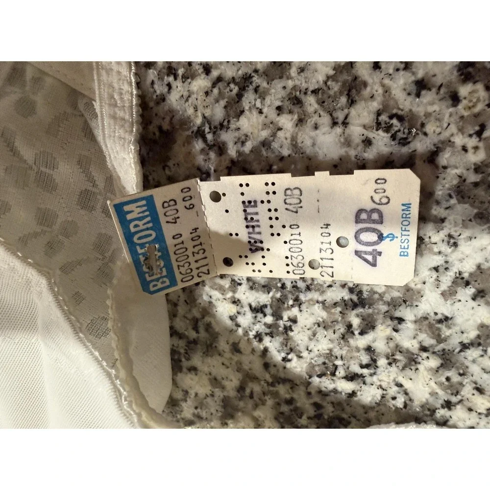 Vintage Bestform Women's 40B Beauty Collection Bra Style# 6300 NWT Front Clasp - Picture 5 of 6